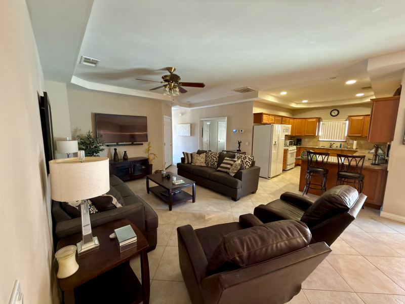 73549 Broadmoor Drive, Thousand Palms CA &mdash; photo 7 of 28